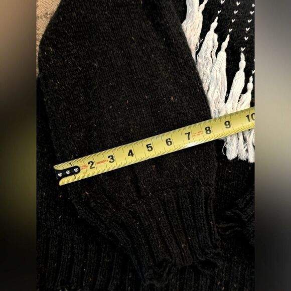 Wildfox navy blue crew neck long sleeve sweater with white tassels S - Picture 5 of 12